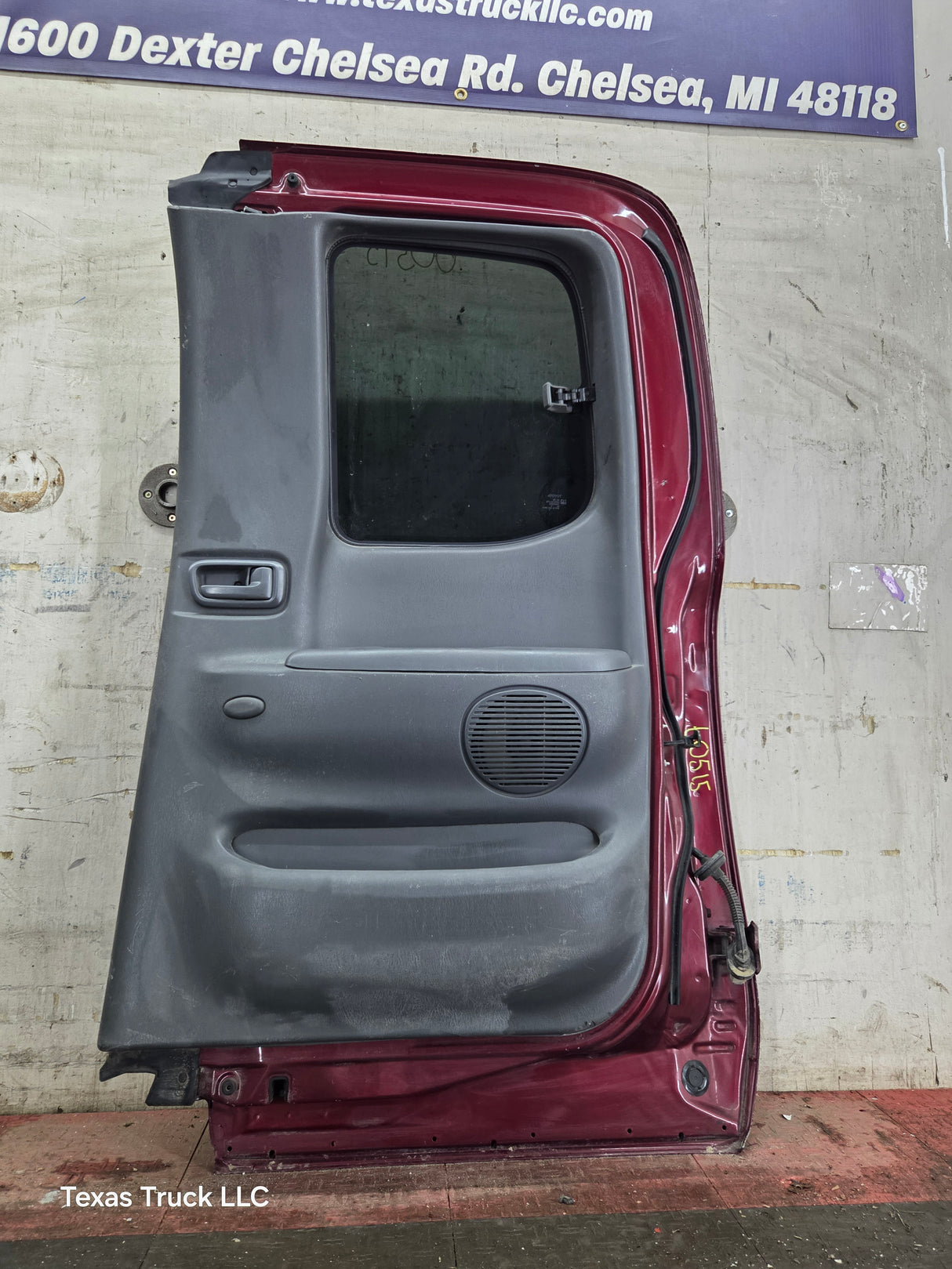 2000-2006 Toyota Tundra Extended Cab Passenger Side Rear Door Rear RH
