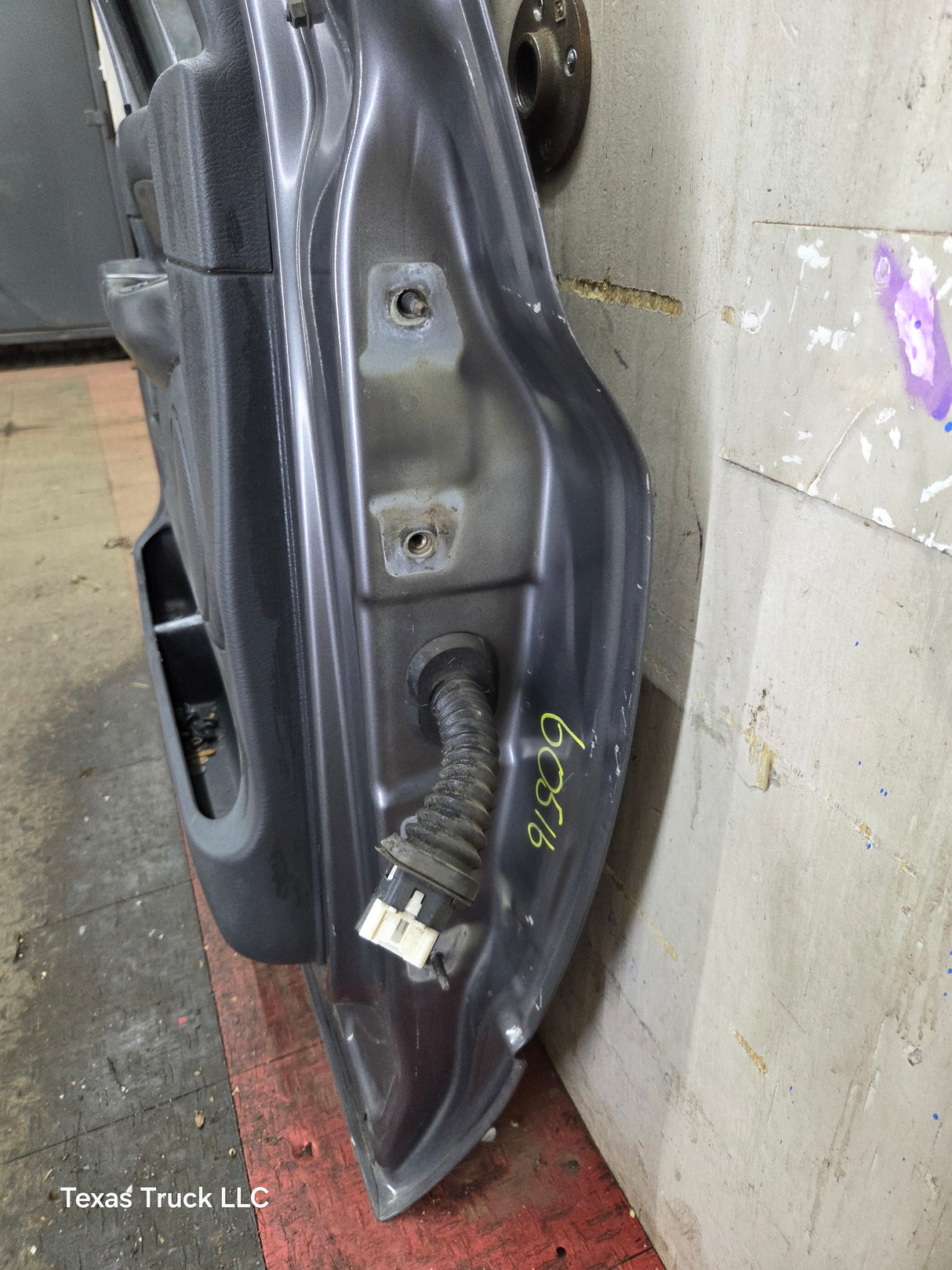 2003-2008 Dodge Ram 3rd Gen Driver Side Front Quad Cab Crew Cab Door 1500 2500 3500 4500 5500