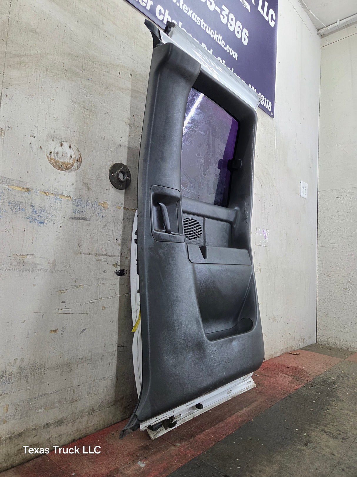 1999-2006 Chevrolet Silverado / GMC Sierra 1500 2500 3500 HD Rear Passenger side Extended Cab Rear Door