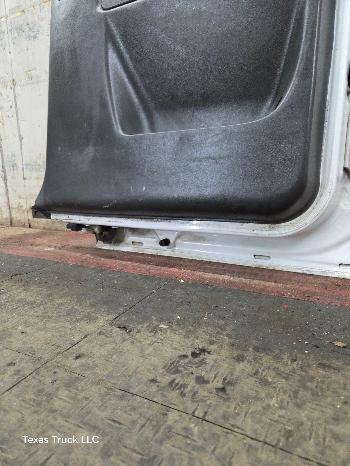 1999-2006 Chevrolet Silverado / GMC Sierra 1500 2500 3500 HD Rear Passenger side Extended Cab Rear Door