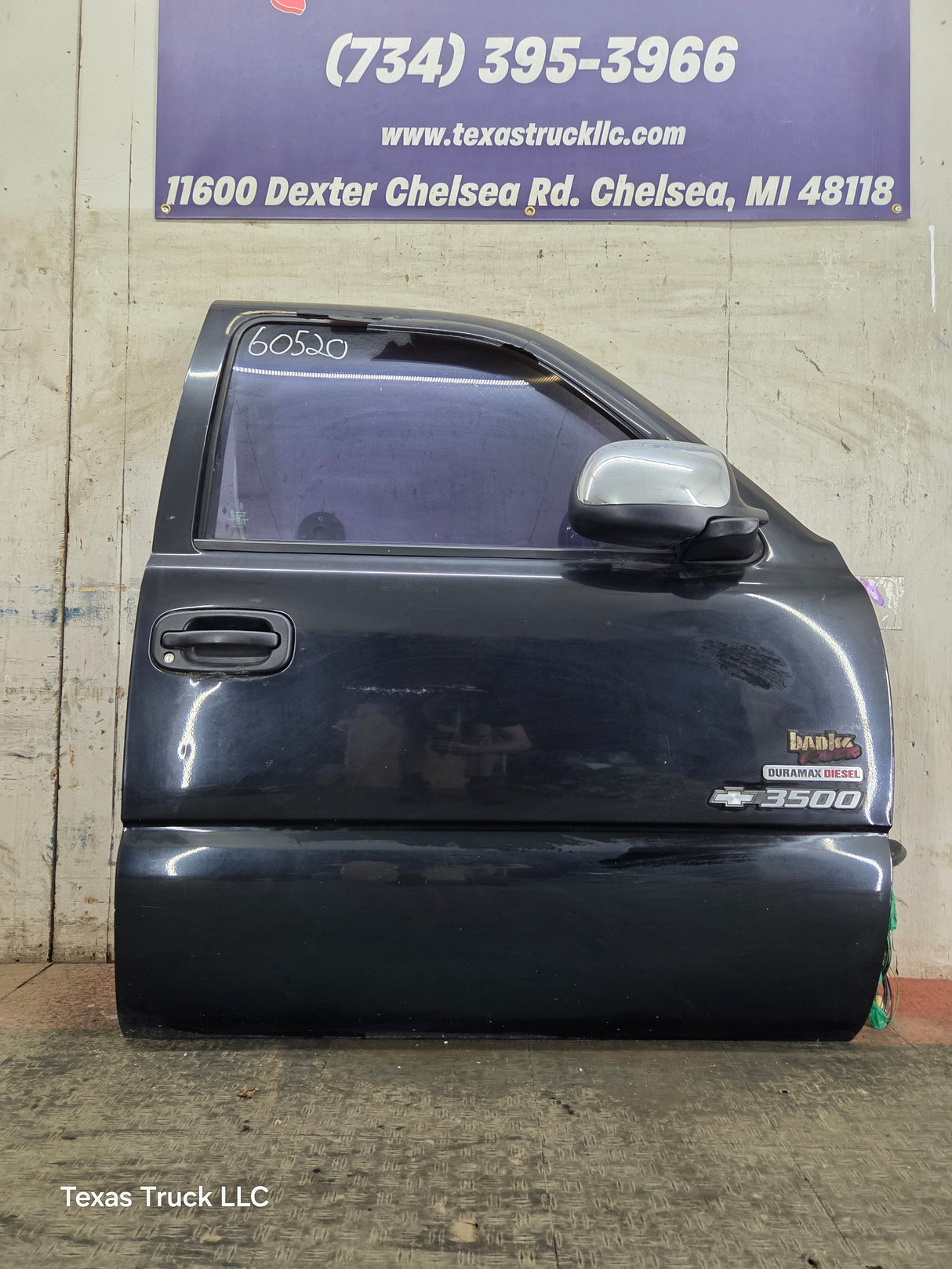1999-2006 Chevrolet Silverado / GMC Sierra 1500 2500 3500 HD Front Passenger side Door RH