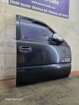 1999-2006 Chevrolet Silverado / GMC Sierra 1500 2500 3500 HD Front Passenger side Door RH