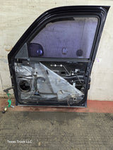 1999-2006 Chevrolet Silverado / GMC Sierra 1500 2500 3500 HD Front Passenger side Door RH
