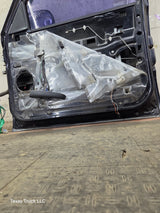 1999-2006 Chevrolet Silverado / GMC Sierra 1500 2500 3500 HD Front Passenger side Door RH