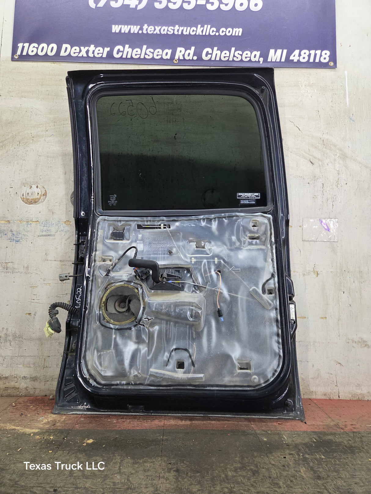 1999-2006 Chevrolet Silverado / GMC Sierra 1500 2500 3500 HD Rear Passenger side Crew Cab rear door