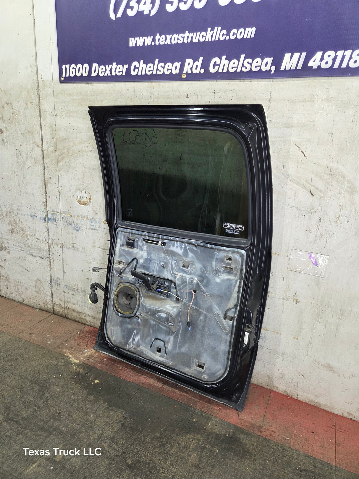 1999-2006 Chevrolet Silverado / GMC Sierra 1500 2500 3500 HD Rear Passenger side Crew Cab rear door