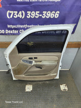 1999-2006 Chevrolet Silverado / GMC Sierra 1500 2500 3500 HD Front Passenger side Door RH