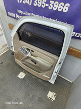 1999-2006 Chevrolet Silverado / GMC Sierra 1500 2500 3500 HD Front Passenger side Door RH