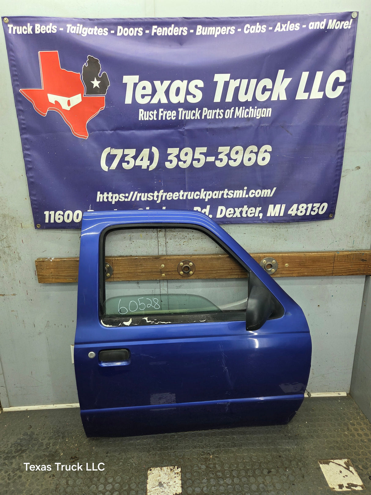 2003-2005 Ford Ranger Passenger Side Front Right Hand Door
