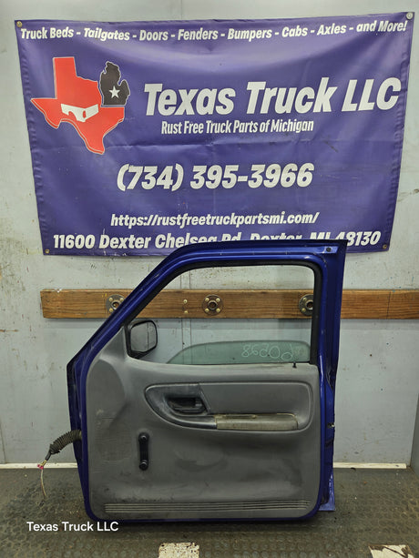 2003-2005 Ford Ranger Passenger Side Front Right Hand Door