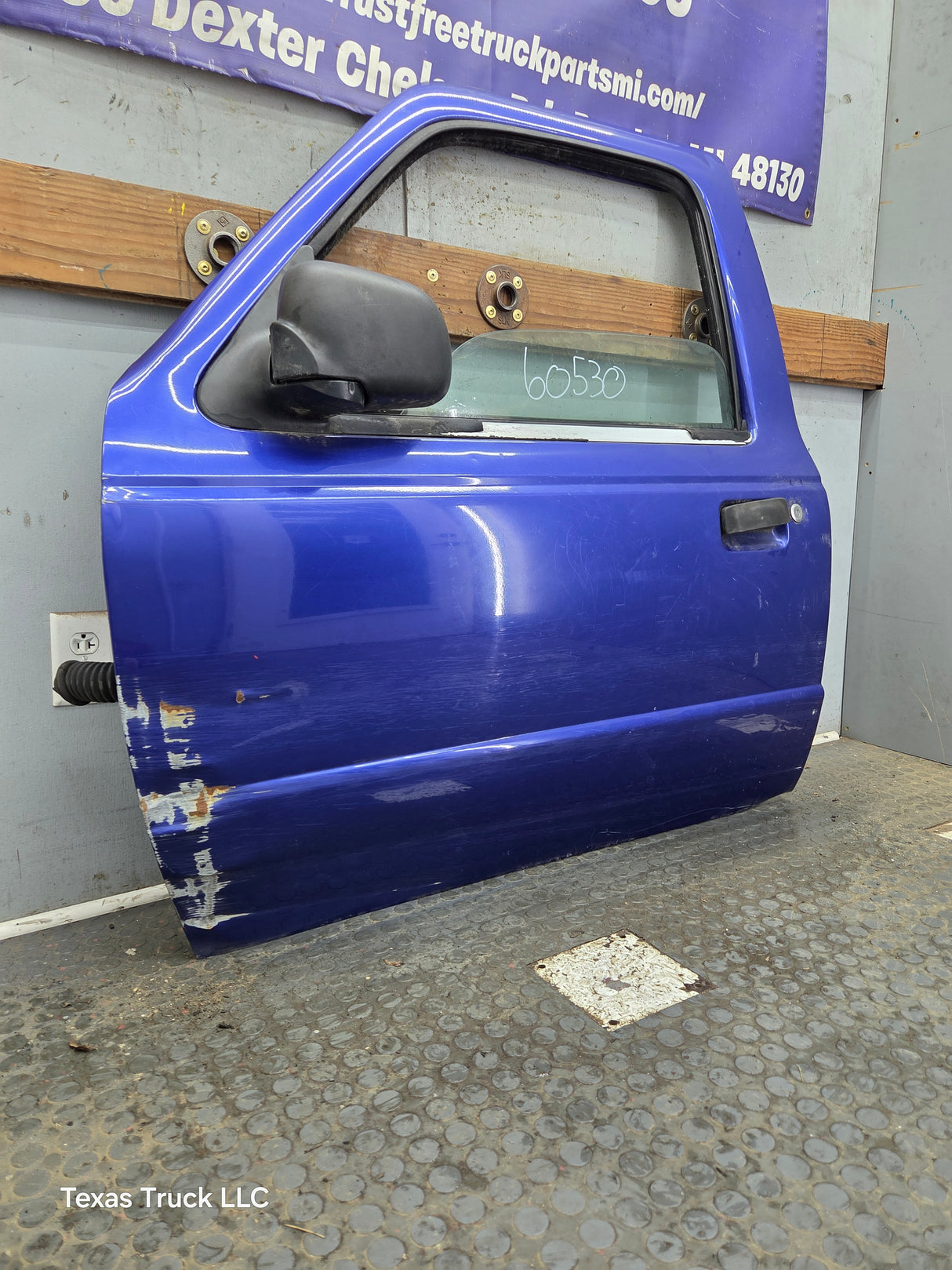 2003-2005 Ford Ranger Driver Side Front Left Hand Door