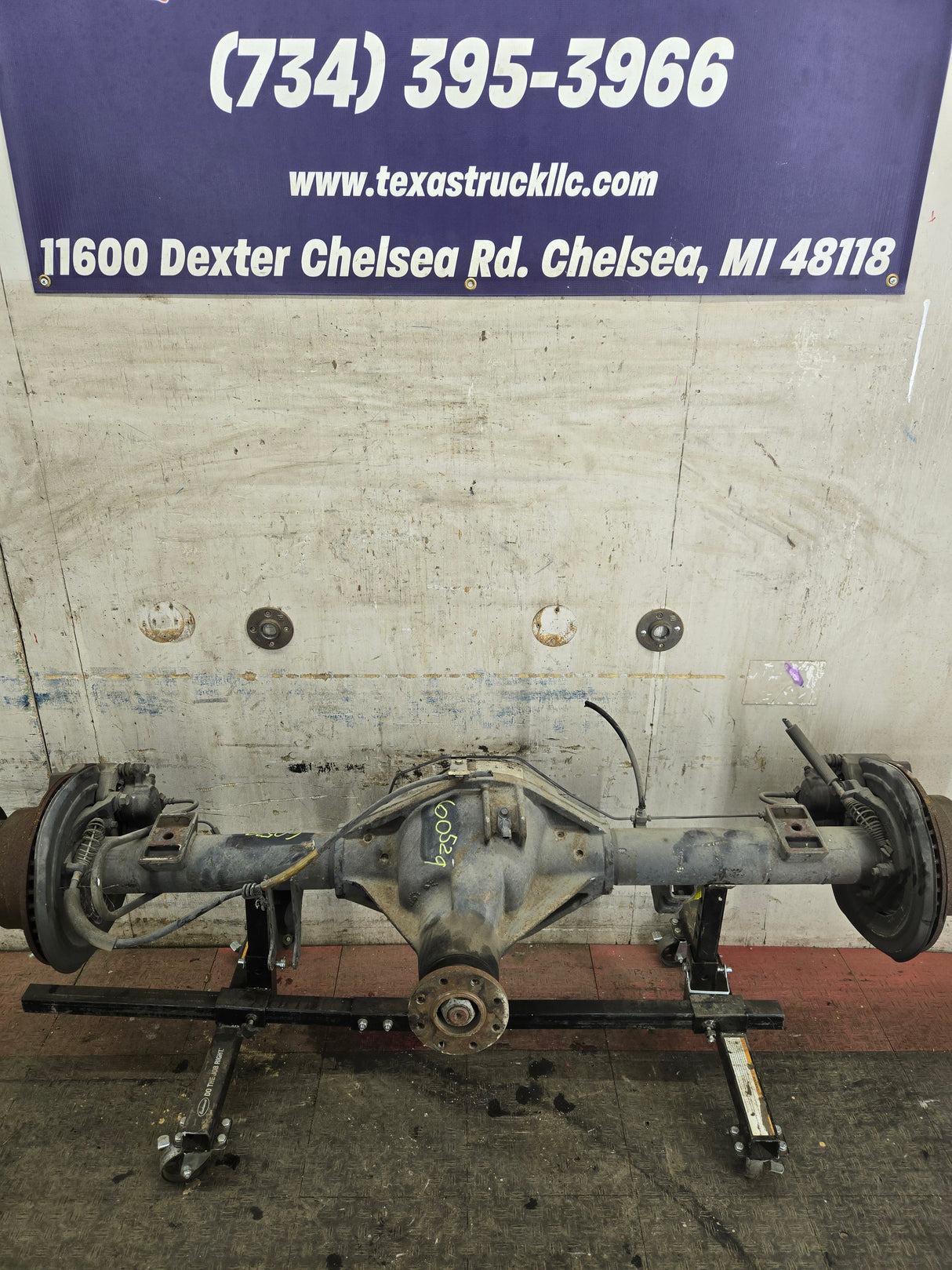 2008-2010 Ford Super Duty F350 Dually Rear Axle 4.10 Gear Ratio 175k Miles