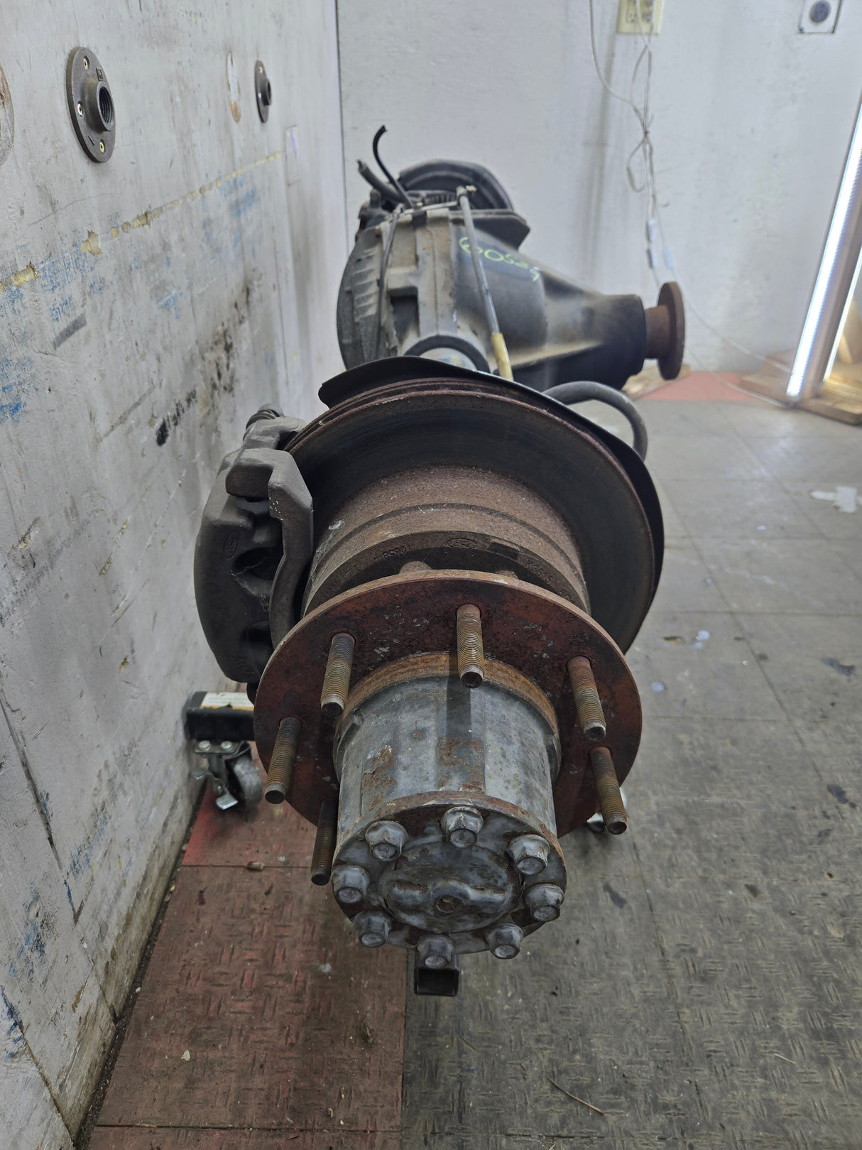 2008-2010 Ford Super Duty F350 Dually Rear Axle 4.10 Gear Ratio 175k Miles