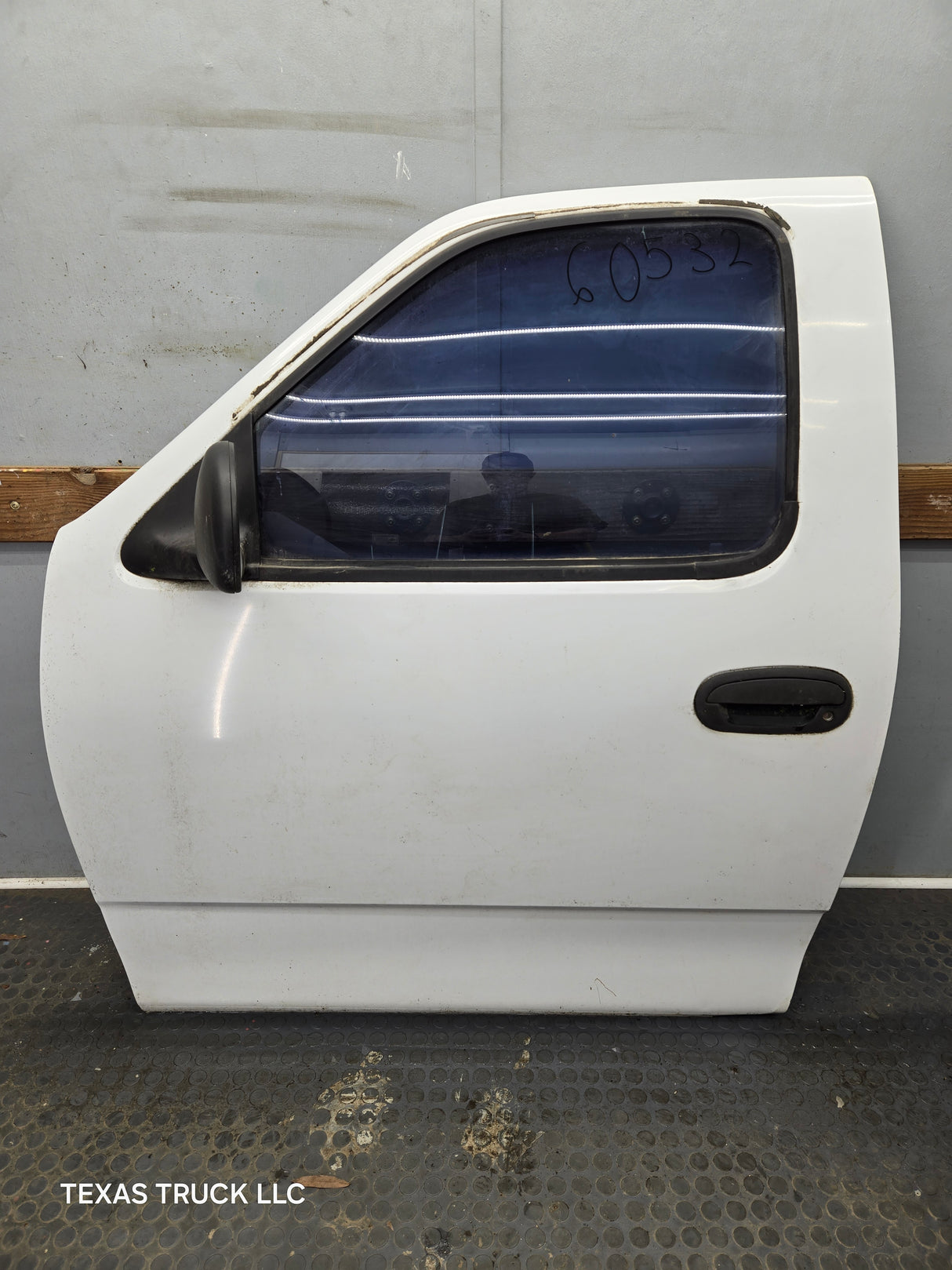 1997-2003 Ford F150 Extended / Regular Cab Driver Side LH Front Door
