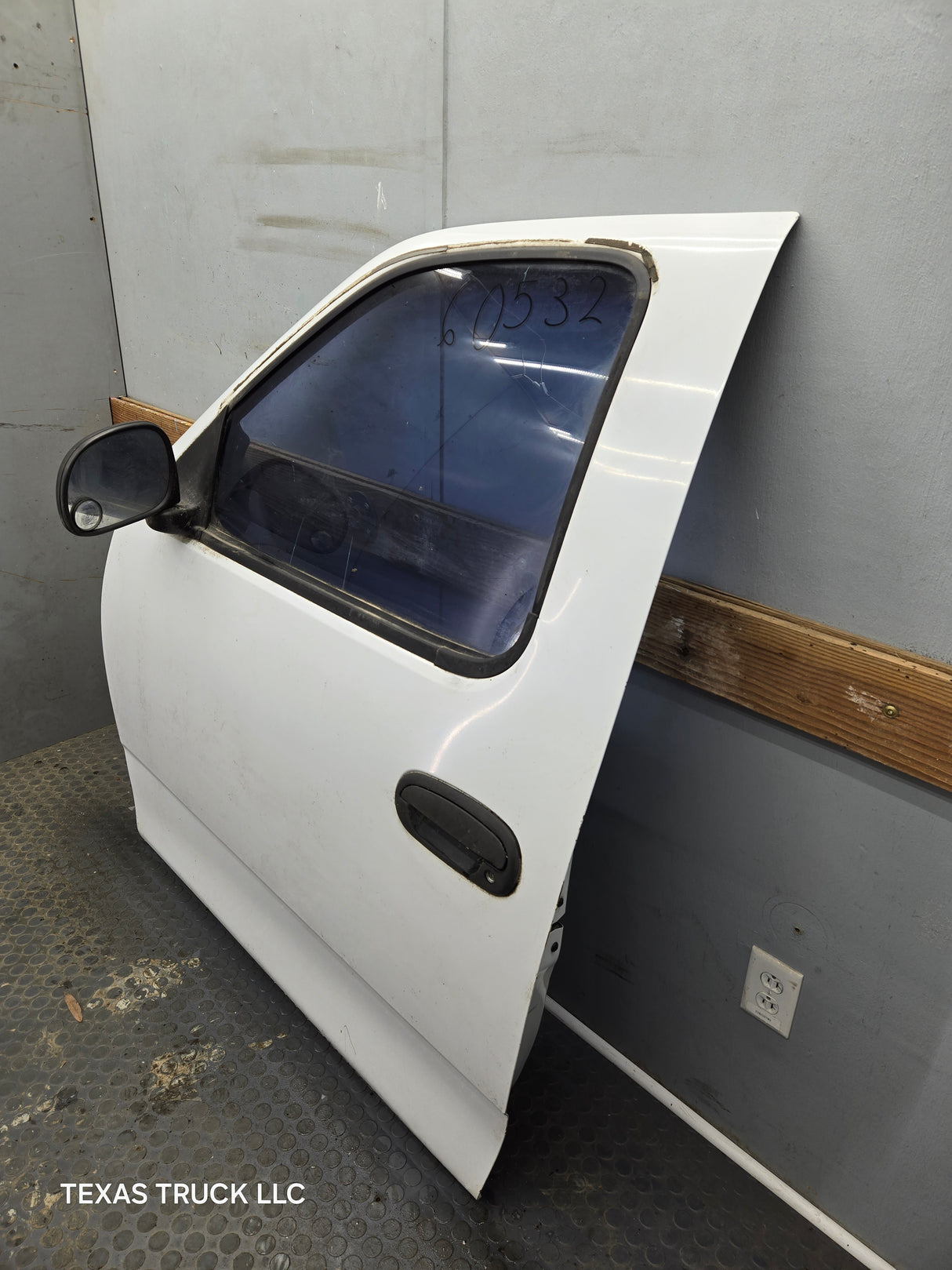1997-2003 Ford F150 Extended / Regular Cab Driver Side LH Front Door