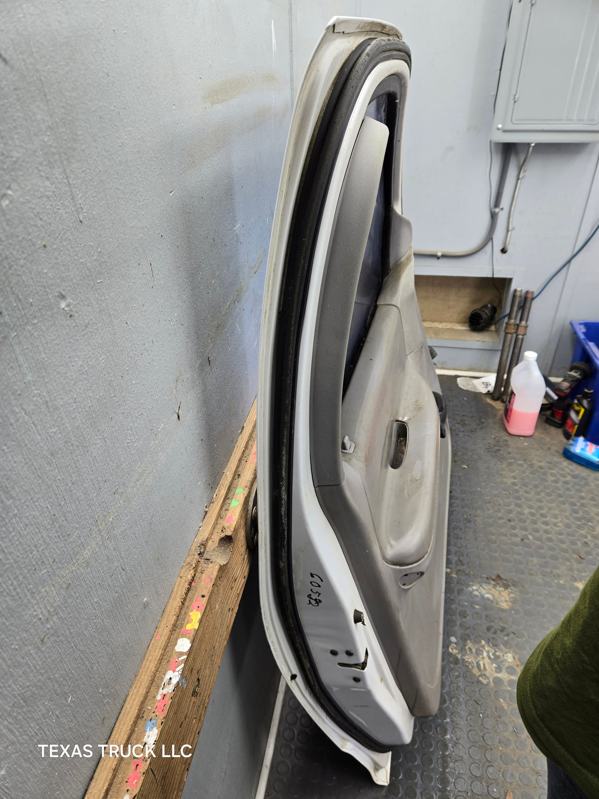 1997-2003 Ford F150 Extended / Regular Cab Driver Side LH Front Door