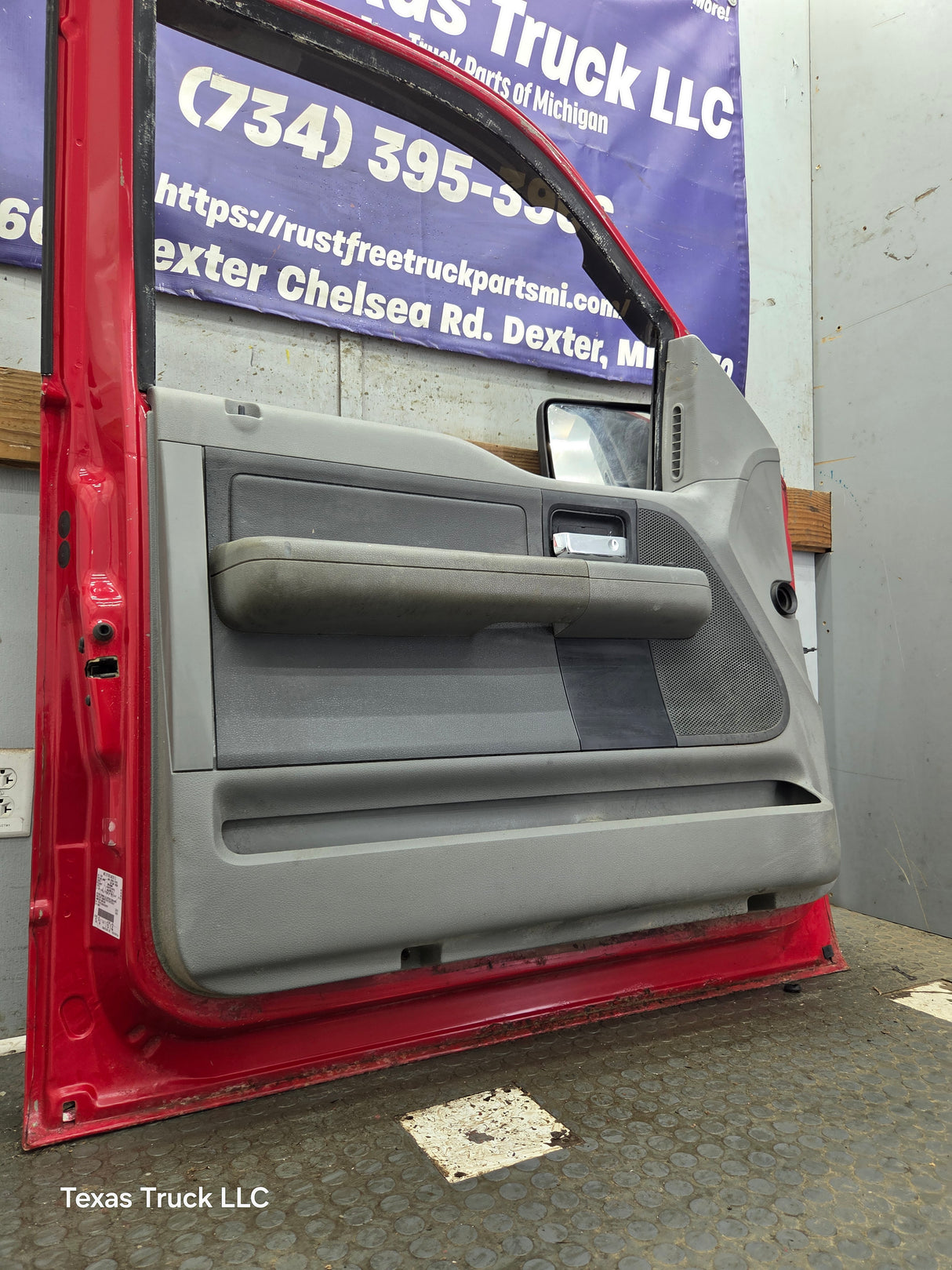 2004-2008 Ford F150 Driver Side Extended/Regular Cab Front Door LH