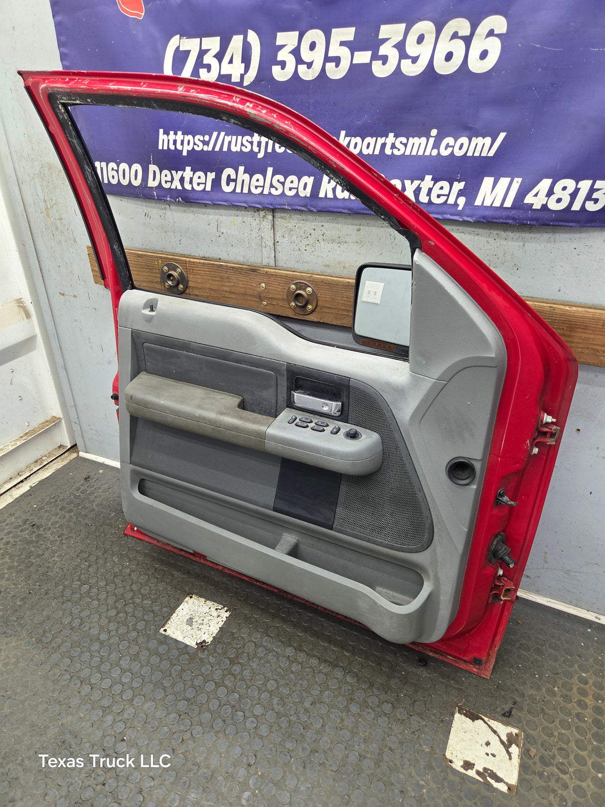 2004-2008 Ford F150 Driver Side Extended/Regular Cab Front Door LH