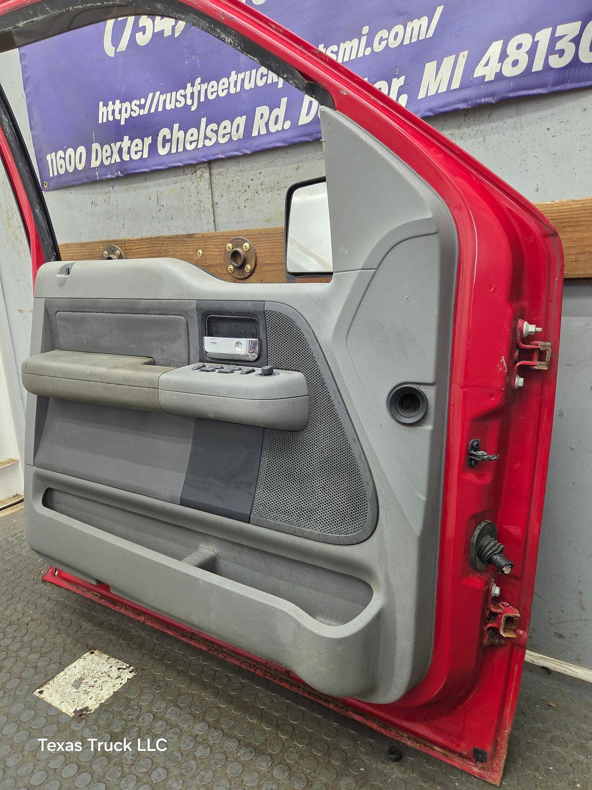 2004-2008 Ford F150 Driver Side Extended/Regular Cab Front Door LH