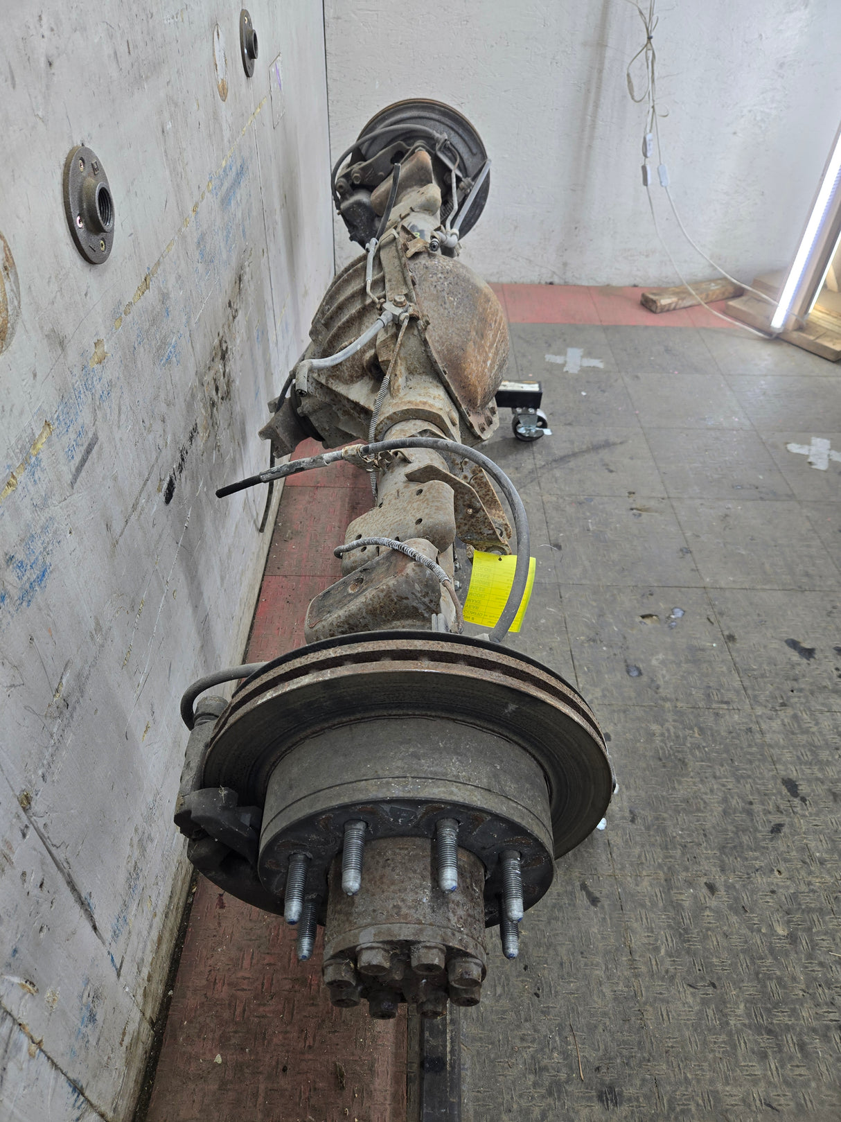 2001-2007 Chevrolet Silverado / GMC Sierra 2500 3500 HD Rear Axle 4.10 10.5"