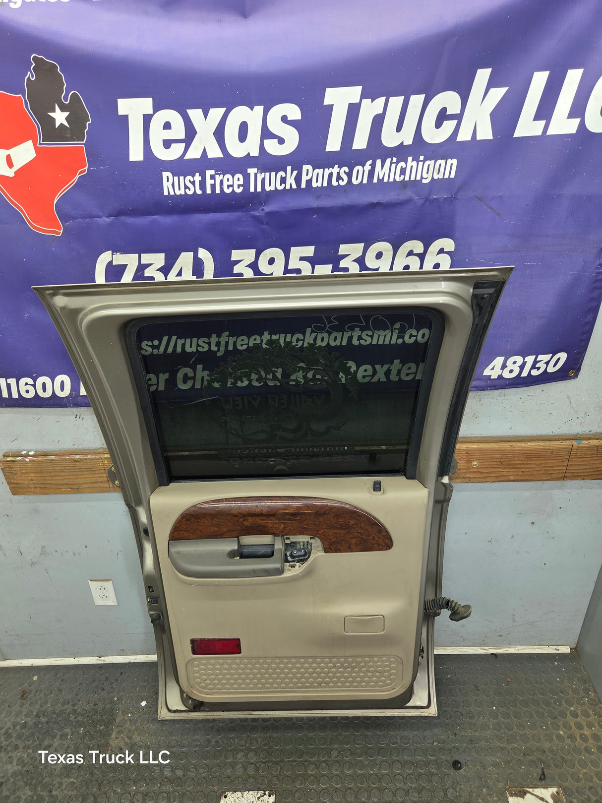 1999-2011 Ford Super Duty LH Driver Side Rear Crew Cab Door F250 F350 F450 F550
