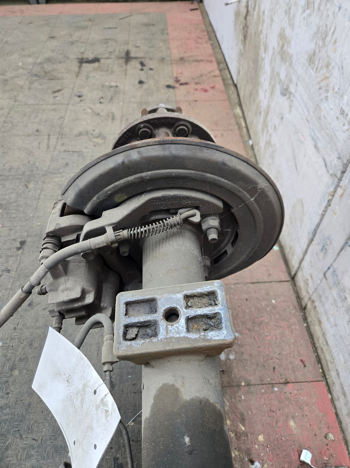2002-2004 Ford Super Duty F350 Dually Rear Axle 3.73 Gear Ratio CAB CHASSIS