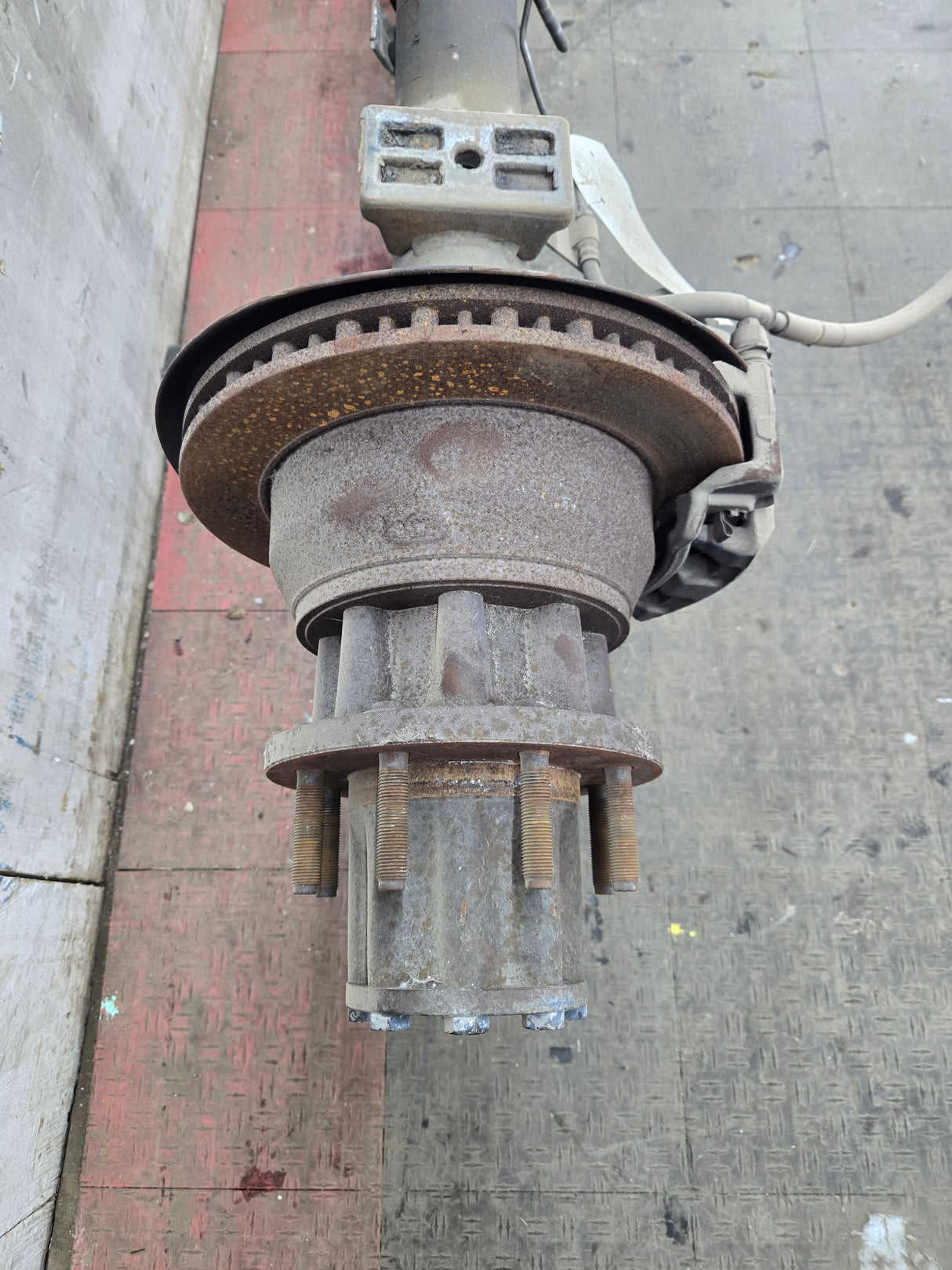 2002-2004 Ford Super Duty F350 Dually Rear Axle 3.73 Gear Ratio CAB CHASSIS