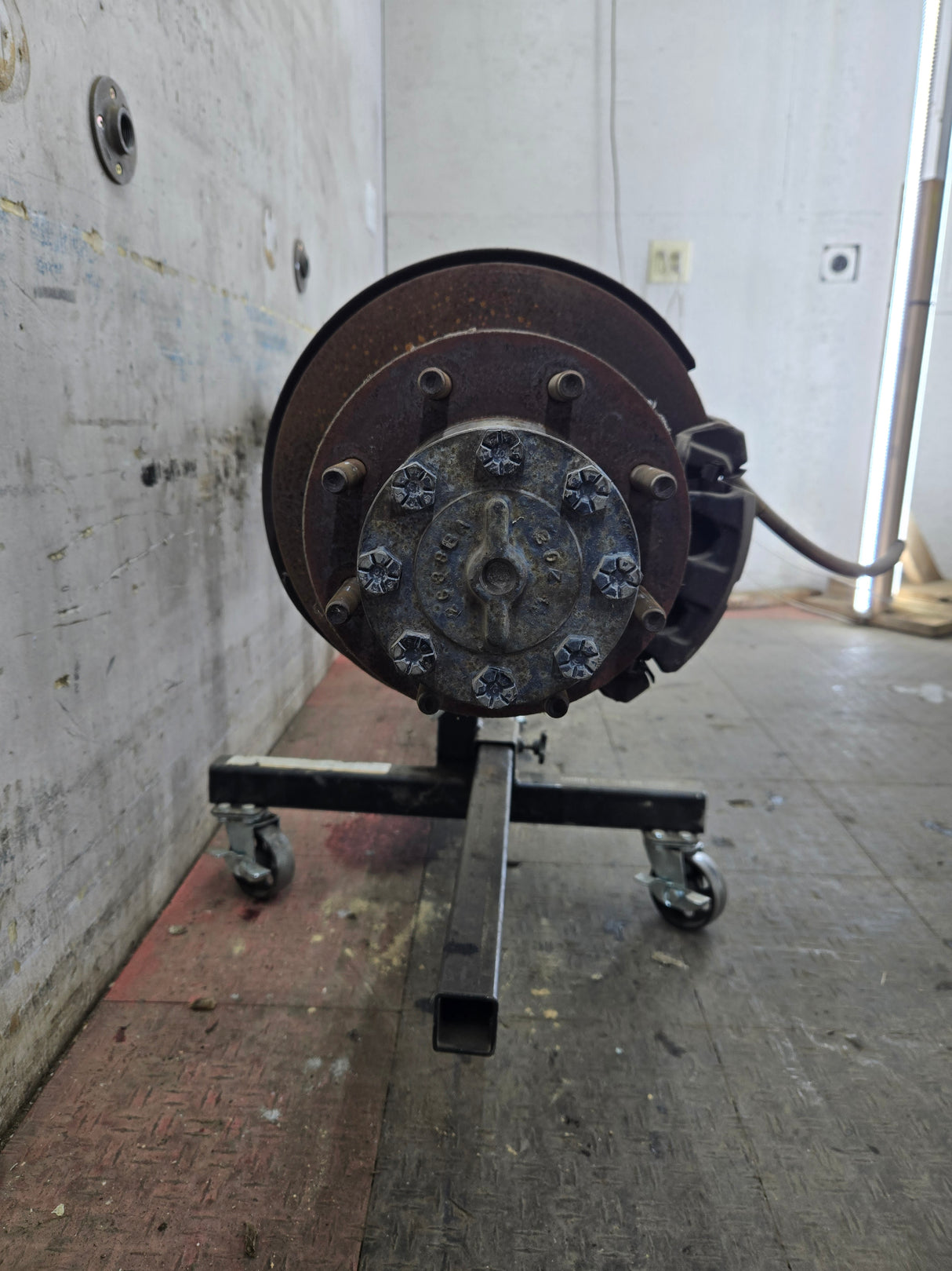 2002-2004 Ford Super Duty F350 Dually Rear Axle 3.73 Gear Ratio CAB CHASSIS