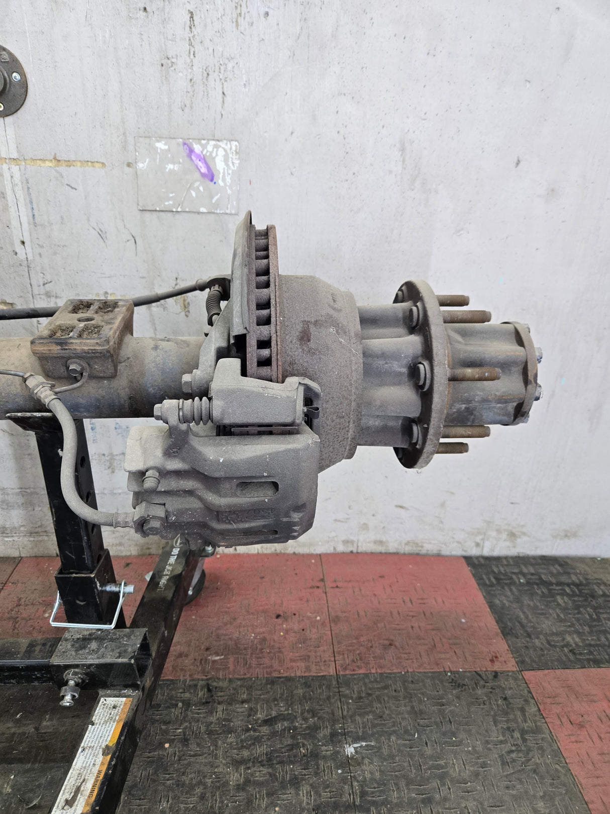 2002-2004 Ford Super Duty F350 Dually Rear Axle 3.73 Gear Ratio CAB CHASSIS