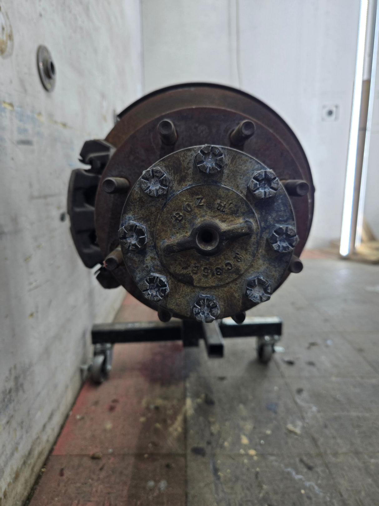2002-2004 Ford Super Duty F350 Dually Rear Axle 3.73 Gear Ratio CAB CHASSIS