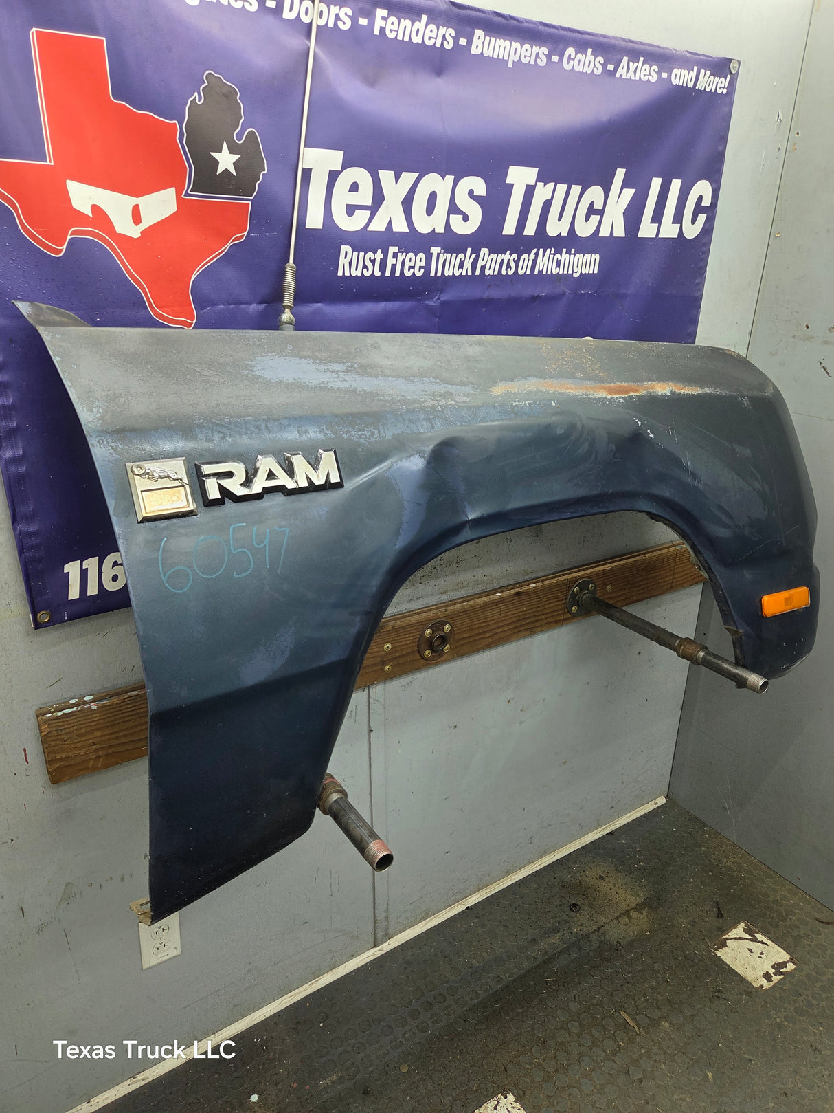 1981-1993 Dodge Ram 1st Gen RH Passenger Side Front Fender W150 W250 W350 D150 D250 D350 Ramcharger