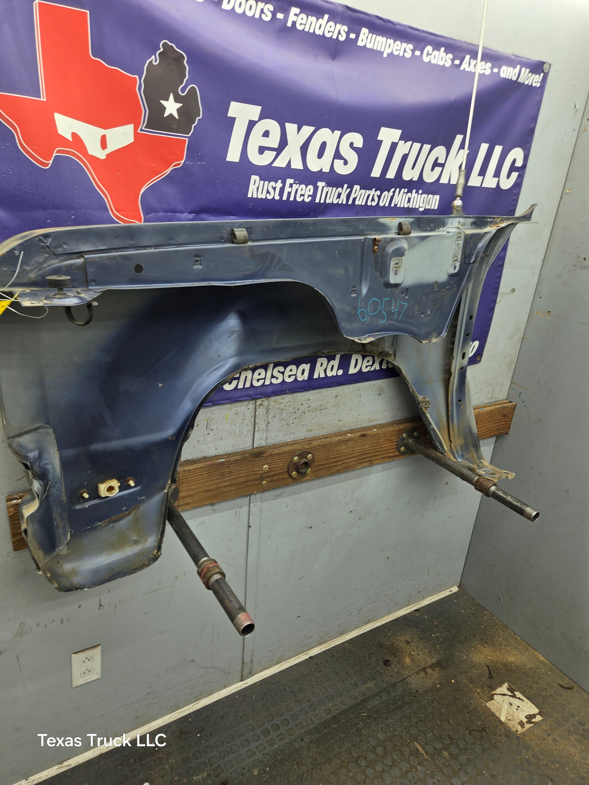 1981-1993 Dodge Ram 1st Gen RH Passenger Side Front Fender W150 W250 W350 D150 D250 D350 Ramcharger