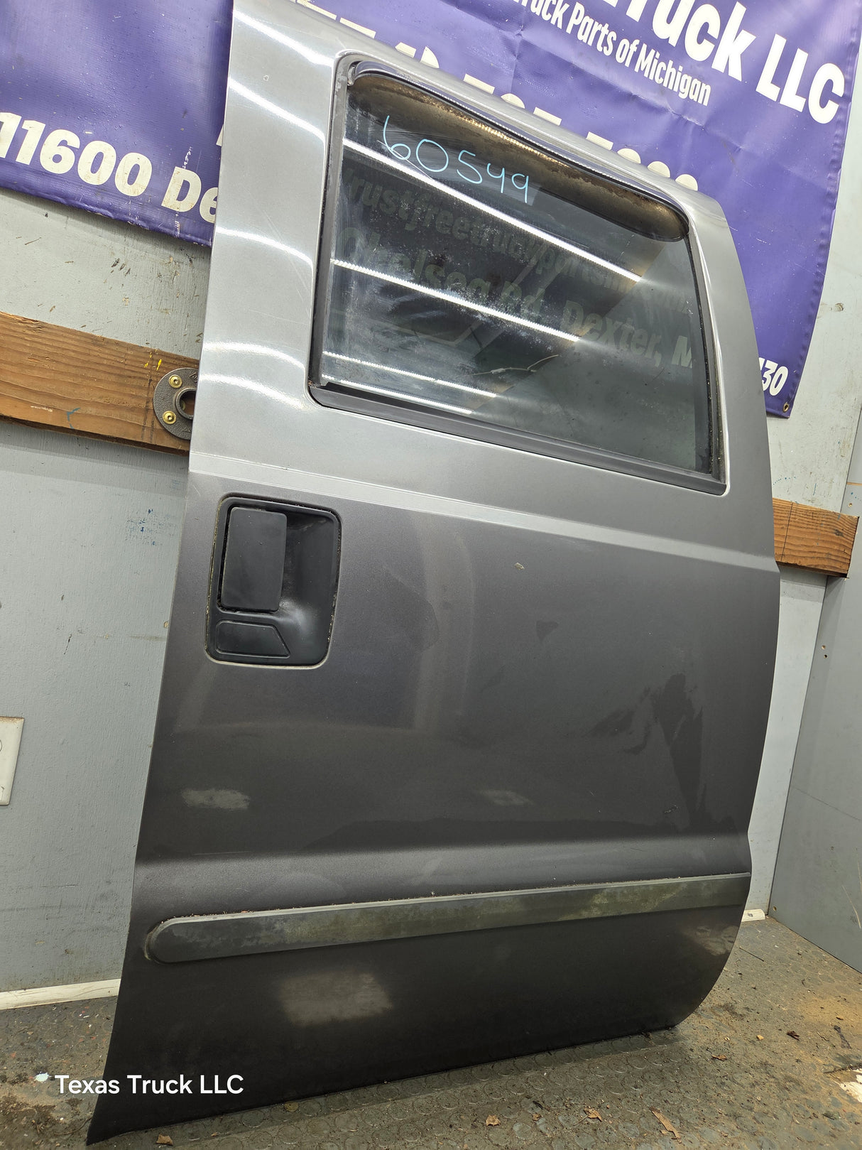 1999-2011 Ford Super Duty F250 F350 F450 F550 RH Crew Cab Passenger Side Rear Door
