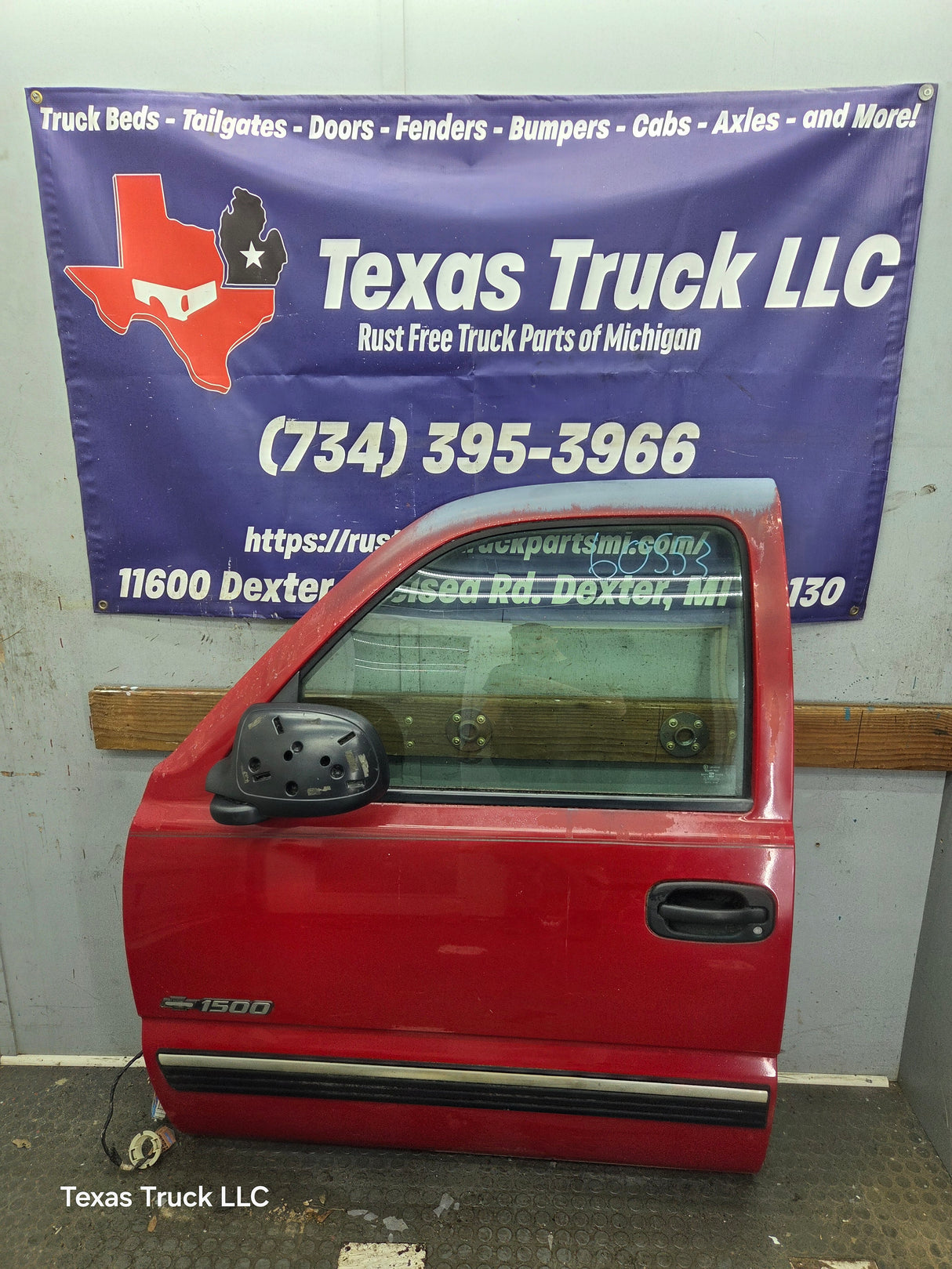 1999-2006 Chevrolet Silverado / GMC Sierra 1500 2500 3500 HD Front Driver Side Door LH