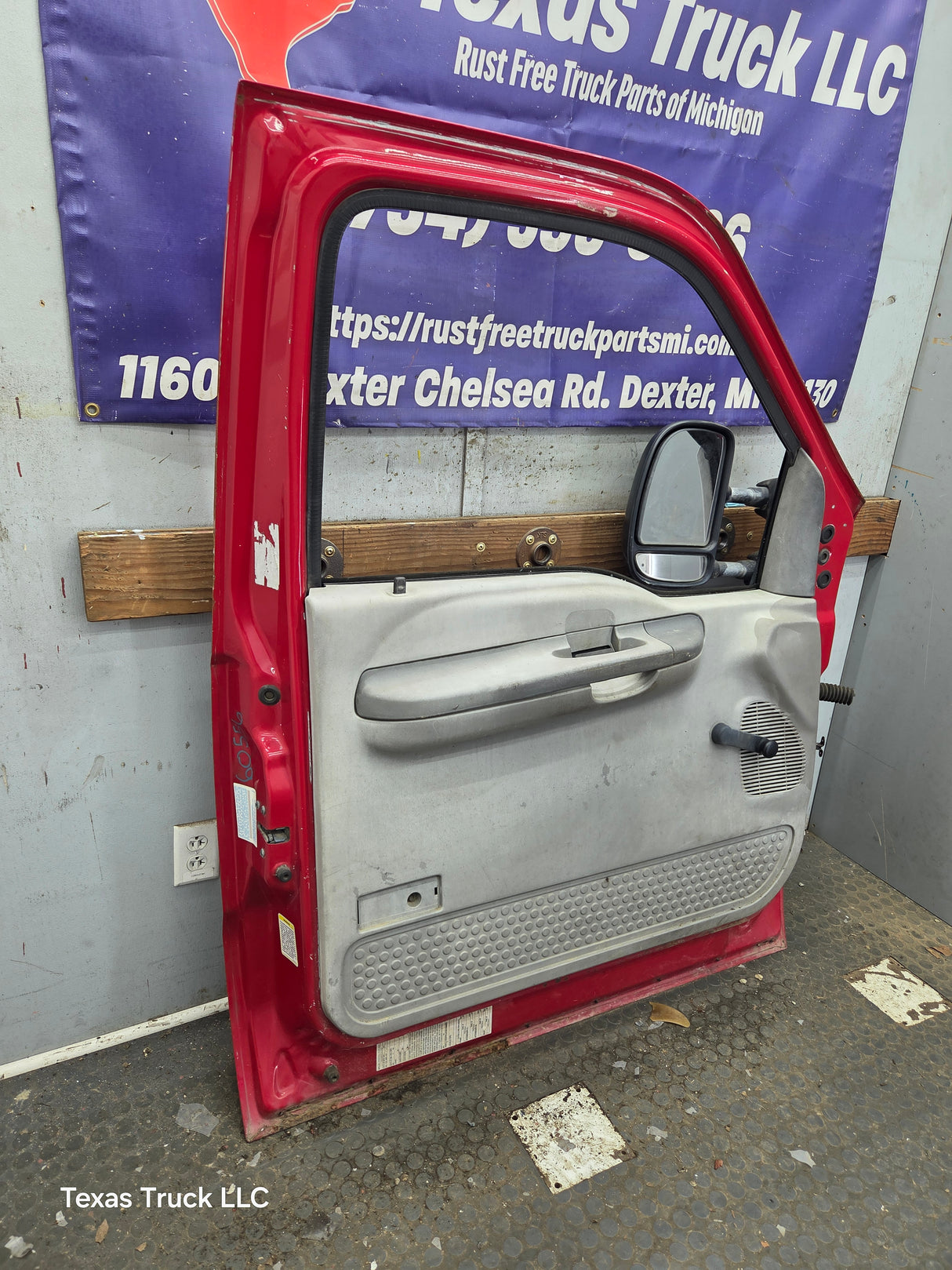 1999-2011 Ford Super Duty LH Driver Side Front Door F250 F350 F450 F550