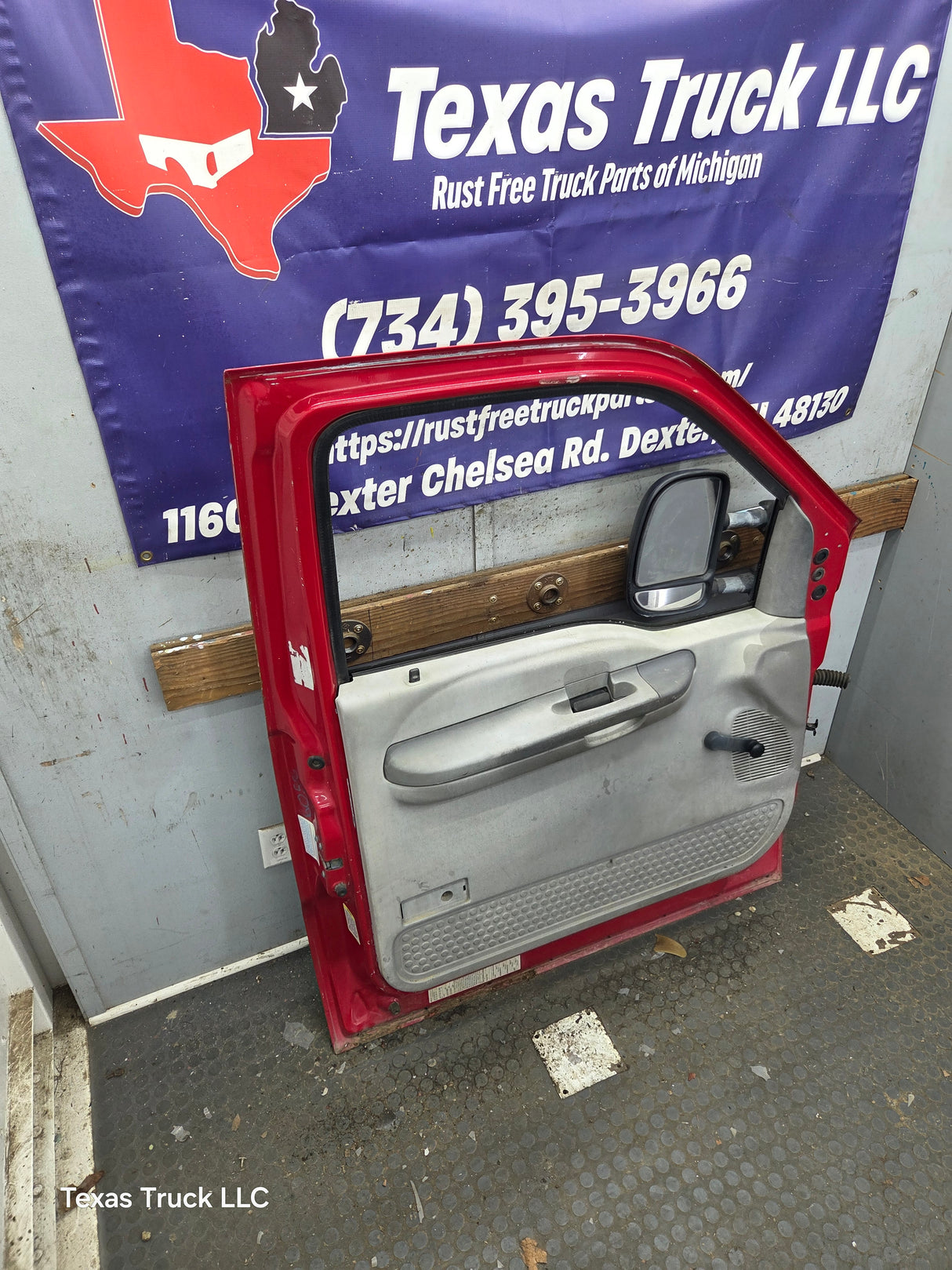 1999-2011 Ford Super Duty LH Driver Side Front Door F250 F350 F450 F550