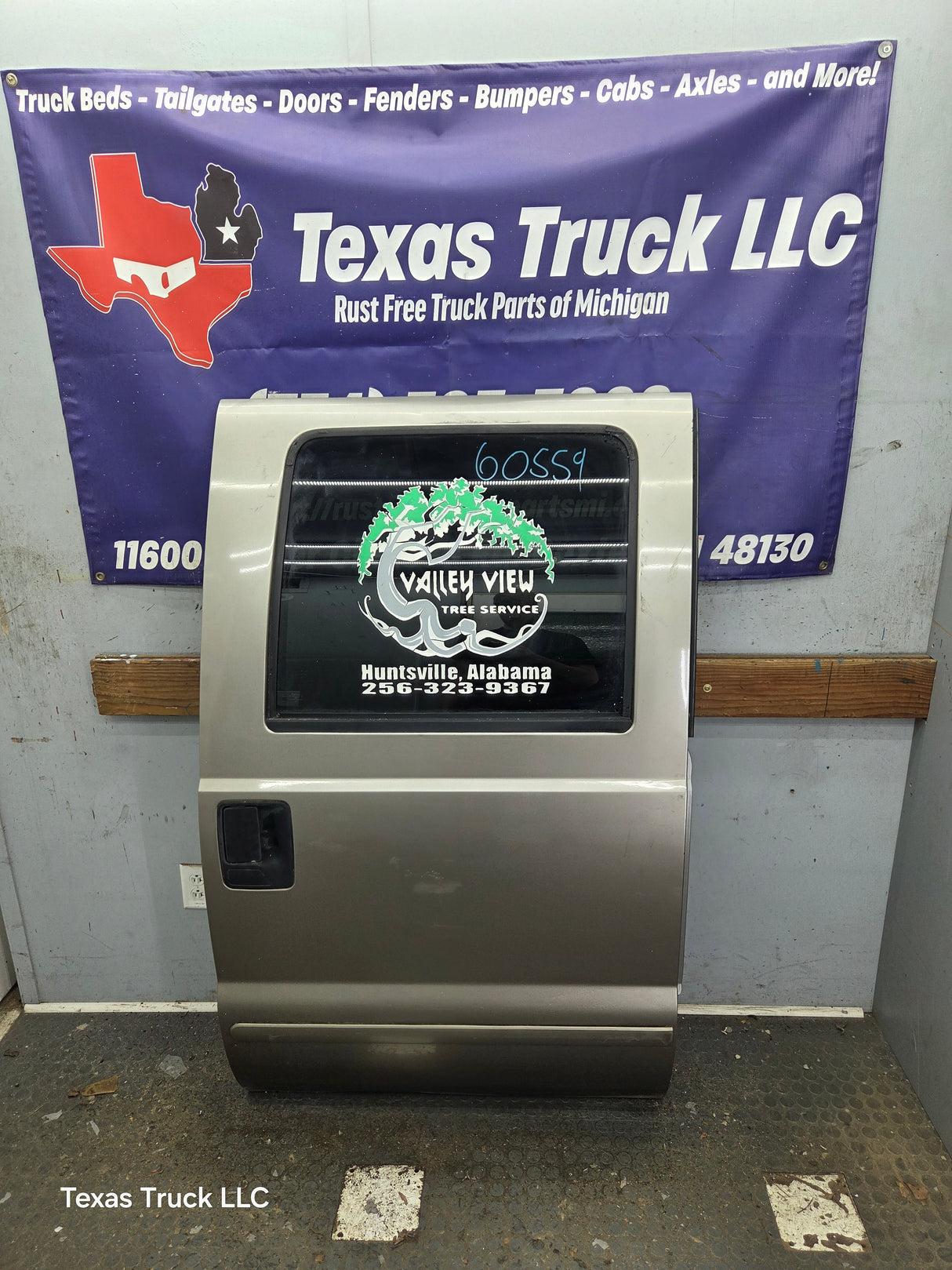 1999-2011 Ford Super Duty F250 F350 F450 F550 RH Crew Cab Passenger Side Rear Door