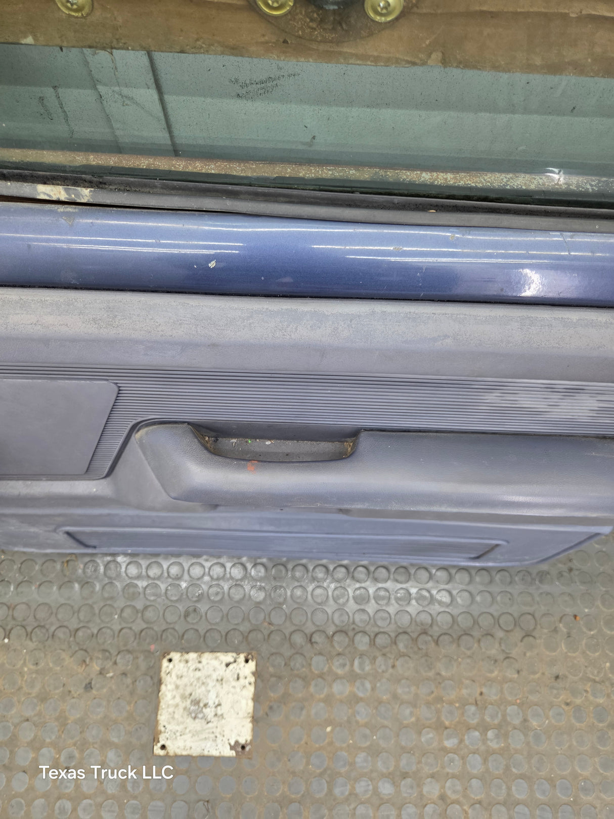 1981-1993 Dodge Ram 1st Gen RH Passenger Side Front Door W150 W250 W350 D150 D250 D350 Ram Charger