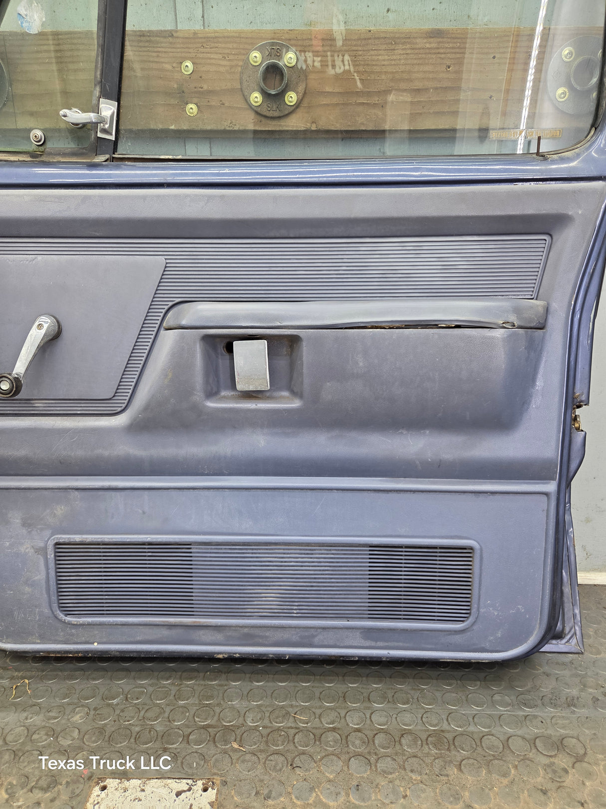 1981-1993 Dodge Ram 1st Gen RH Passenger Side Front Door W150 W250 W350 D150 D250 D350 Ram Charger