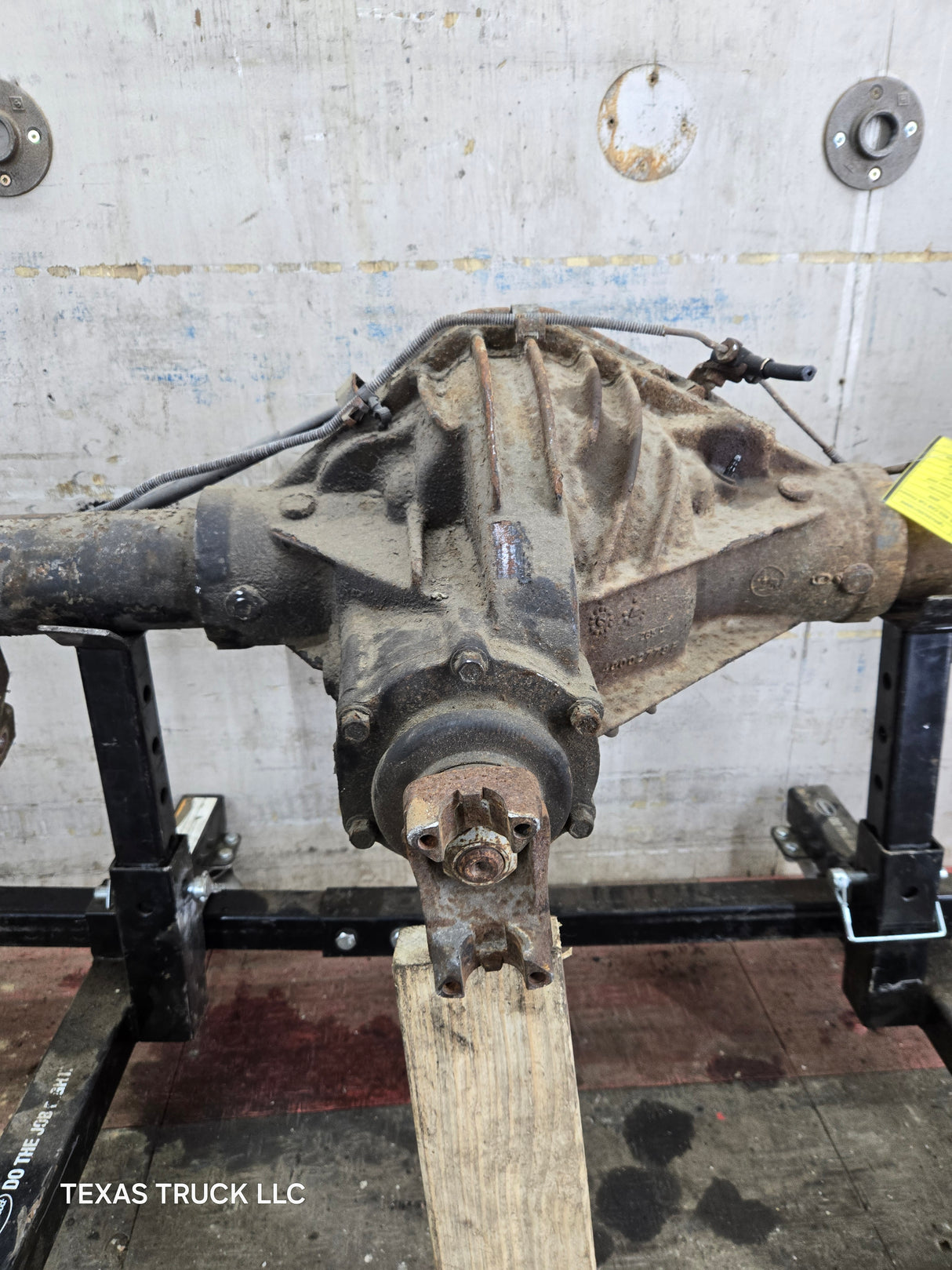 2001-2007 Chevrolet Silverado / GMC Sierra 2500 3500 HD Rear Axle 4.10 10.5" 156k Miles