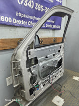 1999-2006 Chevrolet Silverado / GMC Sierra 1500 2500 3500 HD Front Passenger side Door RH