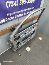 1999-2006 Chevrolet Silverado / GMC Sierra 1500 2500 3500 HD Front Passenger side Door RH