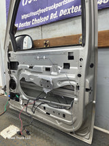1999-2006 Chevrolet Silverado / GMC Sierra 1500 2500 3500 HD Front Passenger side Door RH