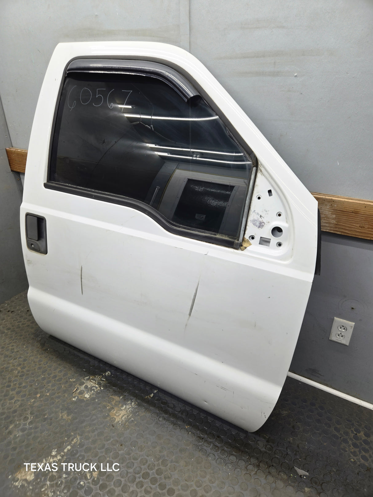 1999-2011 Ford Super Duty / Excursion Front Passenger RH Door F250 F350 F450 F550