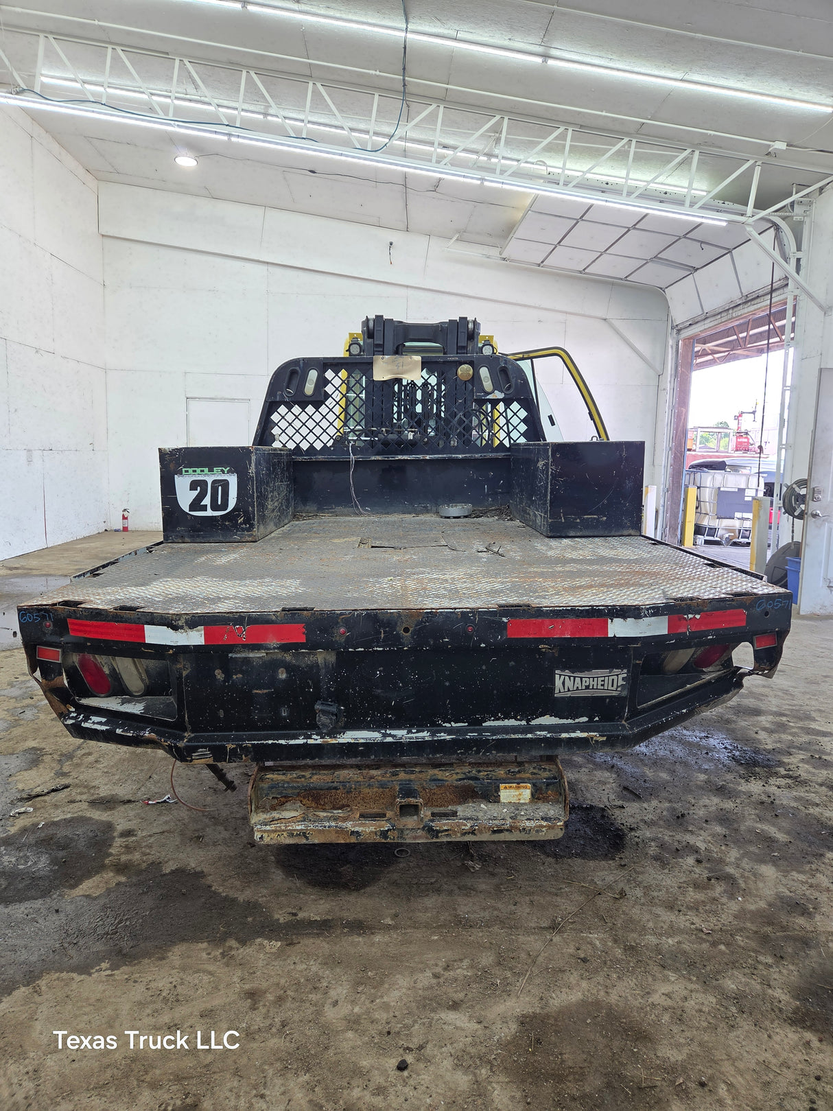 9' Steel Pickup Truck Dual Rear Wheel Utility Flatbed Universal