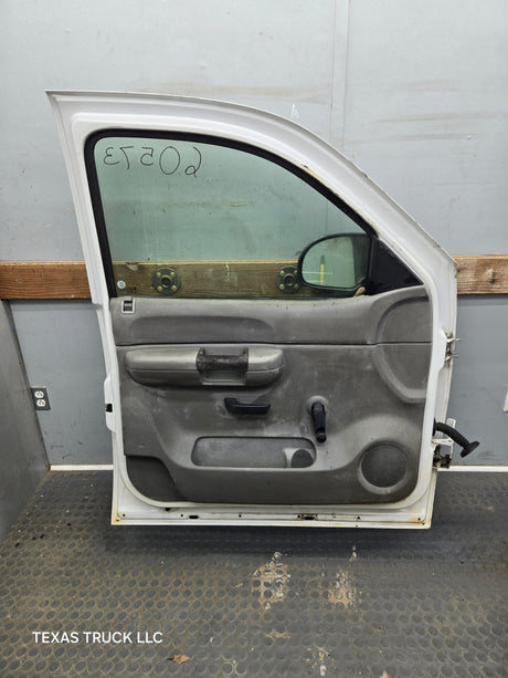 2007-2013 Chevrolet Silverado / GMC Sierra 1500 2500 3500 HD LH Front Driver Side Door