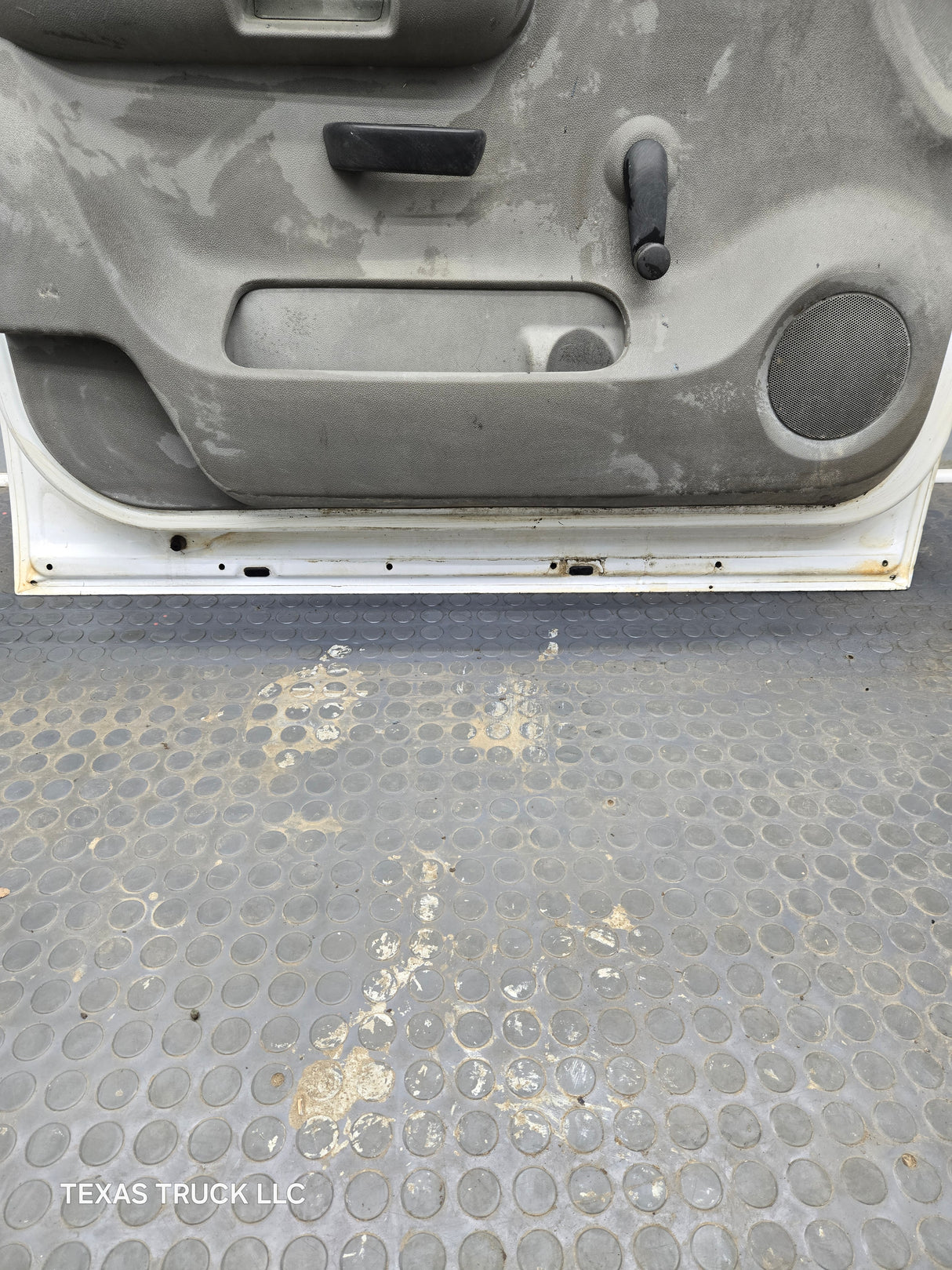 2007-2013 Chevrolet Silverado / GMC Sierra 1500 2500 3500 HD LH Front Driver Side Door