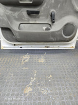 2007-2013 Chevrolet Silverado / GMC Sierra 1500 2500 3500 HD LH Front Driver Side Door