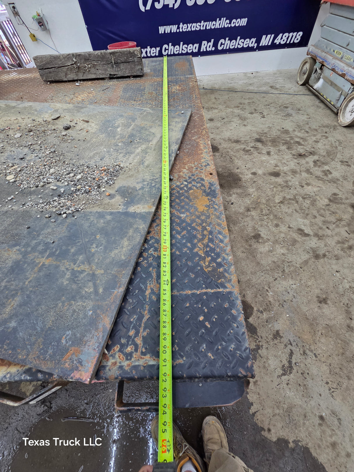 9' Steel Pickup Truck Dual Rear Wheel Utility Flatbed Universal