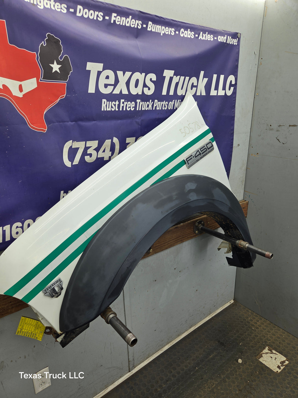 1999-2007 Ford Super Duty LH Driver Side Front Fender F250 F350 F450 F550 Excursion